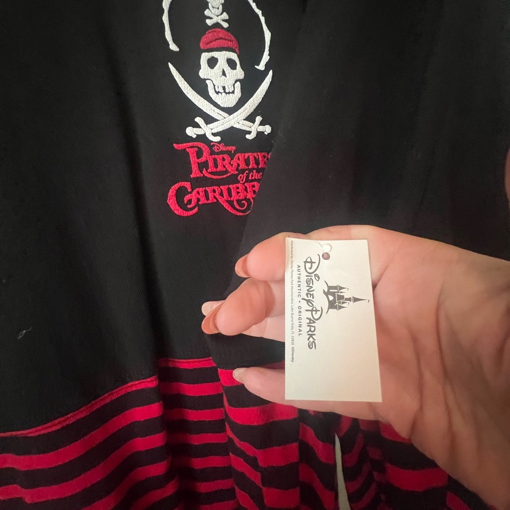 NWT Disney Pirates of the Caribbean jersey. Rare find🏴‍☠️